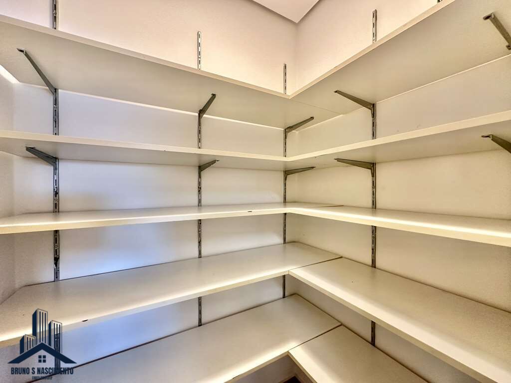 Casa para alugar com 4 quartos, 2 suítes, 3 vagas e 358m² no Golf Gardens, Carapicuíba (SP) — foto 28 de 30