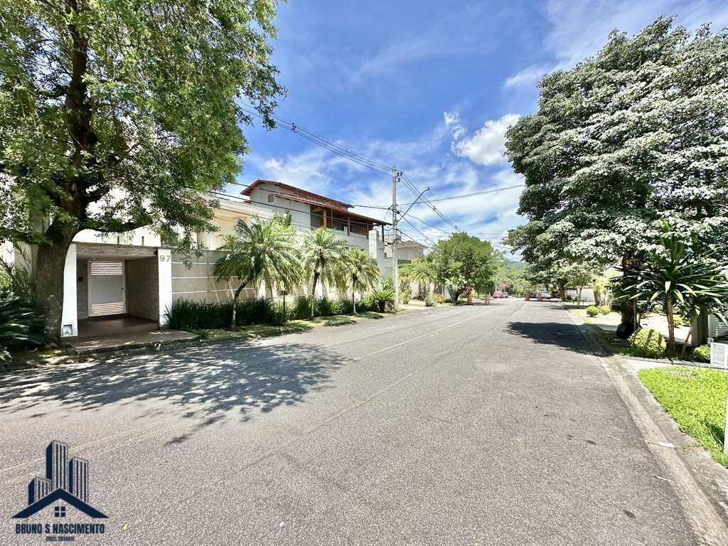 Casa para alugar com 4 quartos, 2 suítes, 3 vagas e 358m² no Golf Gardens, Carapicuíba (SP) — foto 9 de 30