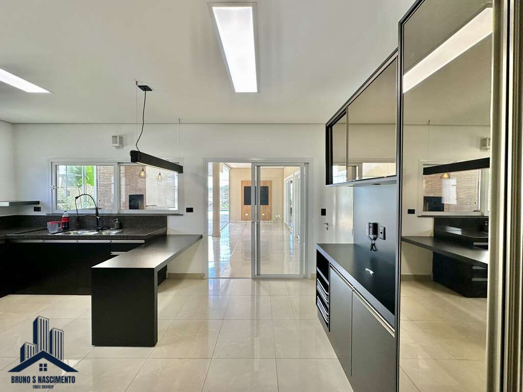 Casa para alugar com 4 quartos, 2 suítes, 3 vagas e 358m² no Golf Gardens, Carapicuíba (SP) — foto 27 de 30
