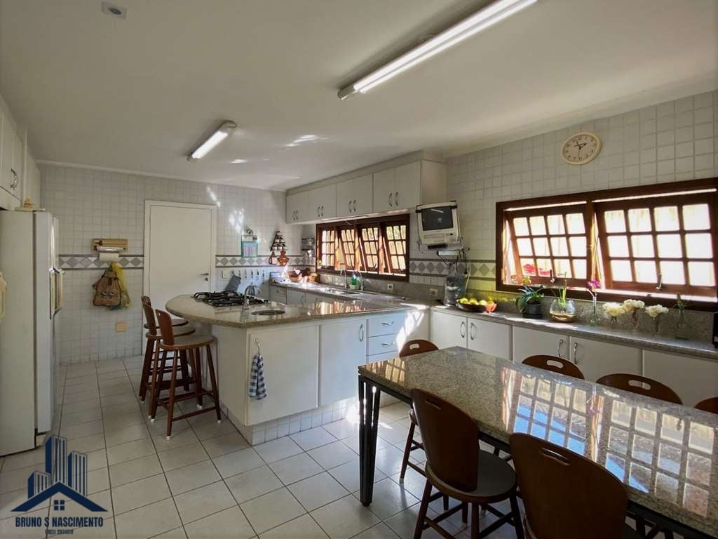 Casa à venda com 4 quartos, 2 suítes, 6 vagas e 304m² no São Paulo II, Cotia (SP) — foto 18 de 30