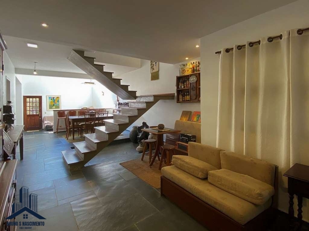 Casa à venda com 4 quartos, 2 suítes, 6 vagas e 304m² no São Paulo II, Cotia (SP) — foto 8 de 30