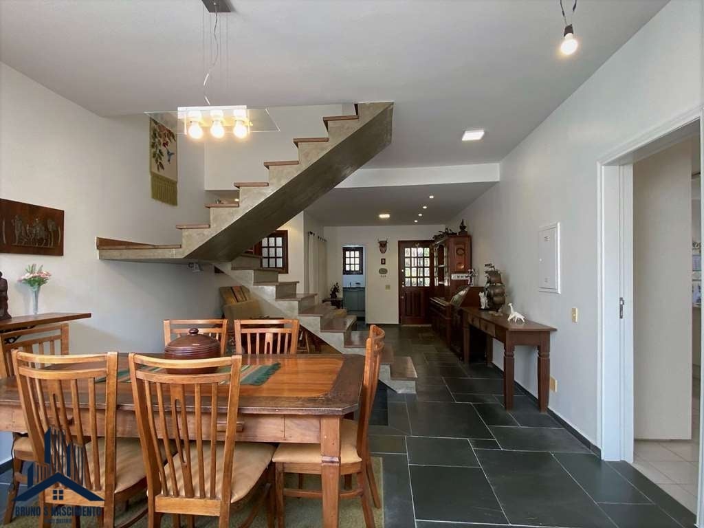 Casa à venda com 4 quartos, 2 suítes, 6 vagas e 304m² no São Paulo II, Cotia (SP) — foto 14 de 30