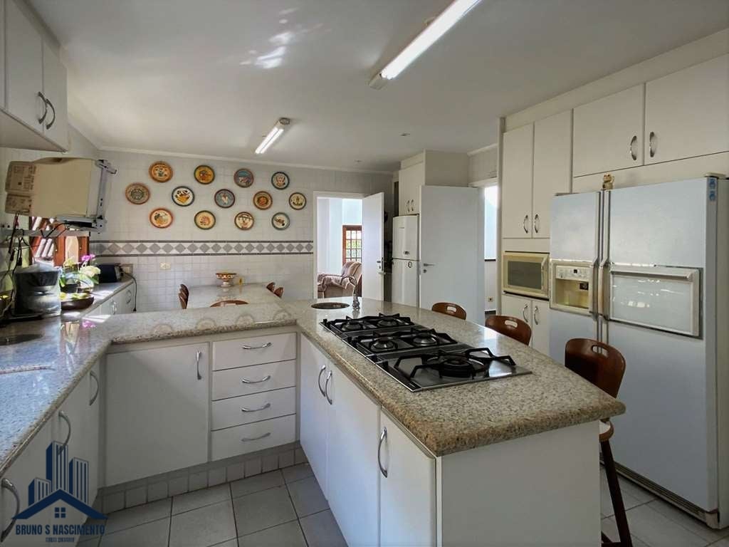 Casa à venda com 4 quartos, 2 suítes, 6 vagas e 304m² no São Paulo II, Cotia (SP) — foto 20 de 30