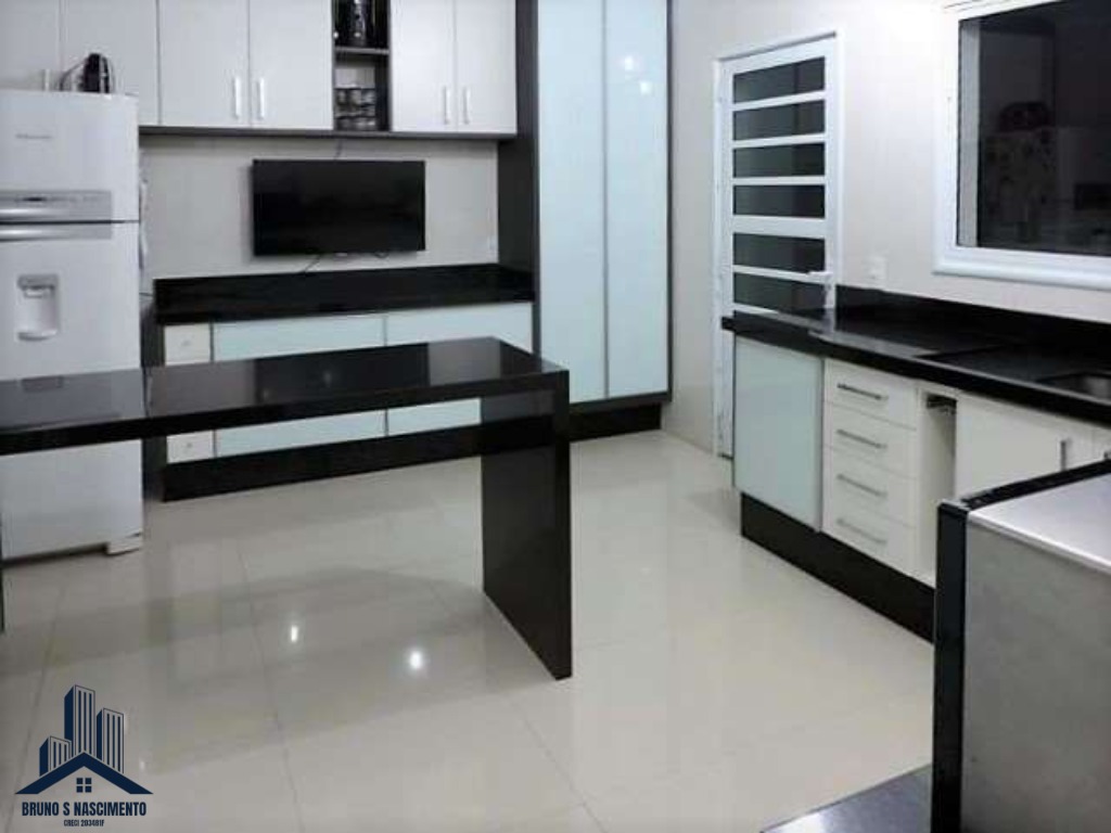 Casa à venda com 3 quartos, 3 suítes, 6 vagas e 378m² no Transurb, Itapevi (SP) — foto 18 de 30