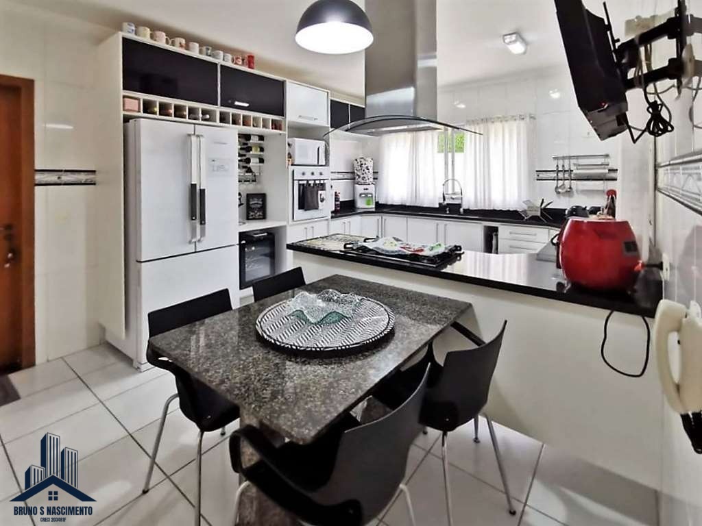 Casa à venda com 4 quartos, 3 suítes, 9 vagas e 368m² no Jardim Indaiá, Embu das Artes (SP) — foto 27 de 30