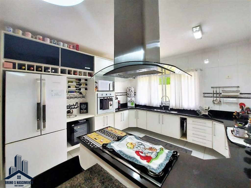 Casa à venda com 4 quartos, 3 suítes, 9 vagas e 368m² no Jardim Indaiá, Embu das Artes (SP) — foto 28 de 30