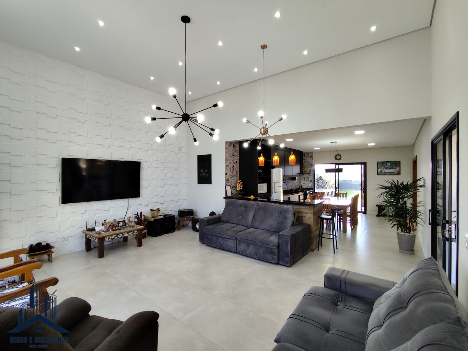 Casa à venda com 3 quartos, 2 suítes, 4 vagas e 200m² no Centro, Vargem Grande Paulista (SP) — foto 10 de 30