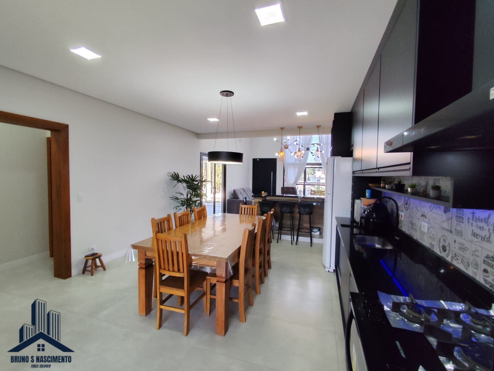Casa à venda com 3 quartos, 2 suítes, 4 vagas e 200m² no Centro, Vargem Grande Paulista (SP) — foto 12 de 30