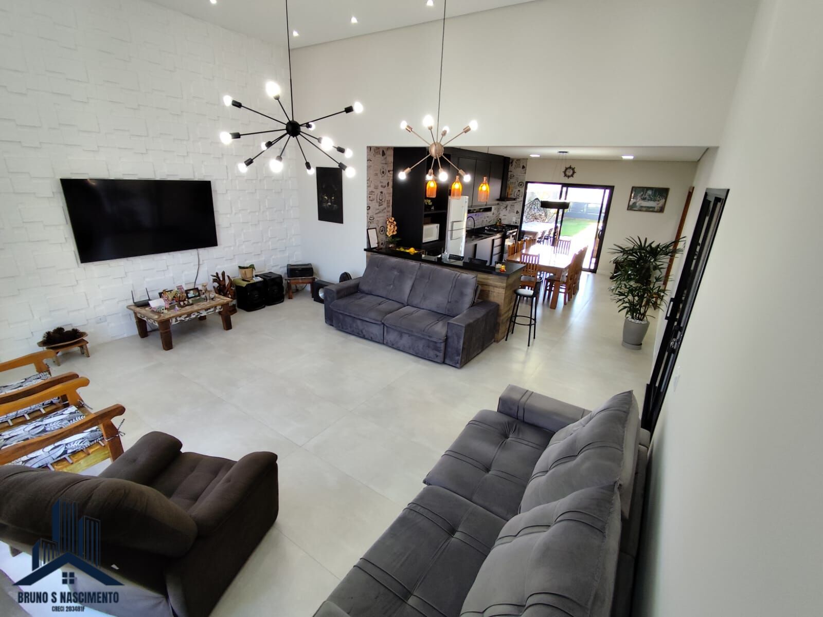 Casa à venda com 3 quartos, 2 suítes, 4 vagas e 200m² no Centro, Vargem Grande Paulista (SP) — foto 11 de 30