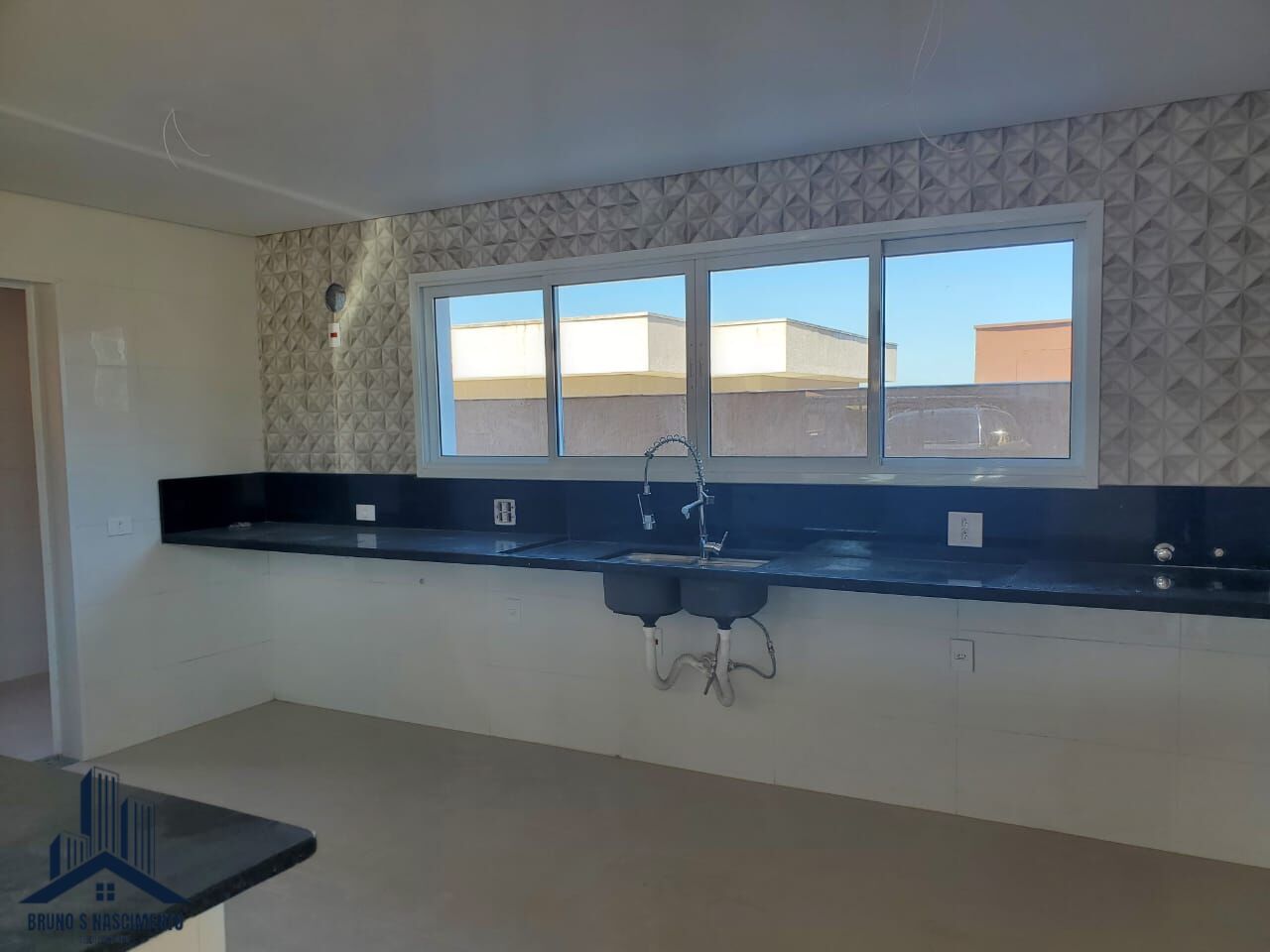 Casa à venda com 3 quartos, 3 suítes, 2 vagas e 216m² no Pitas, Cotia (SP) — foto 8 de 30