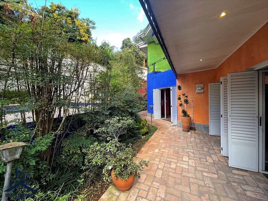 Casa à venda com 5 quartos, 3 suítes, 6 vagas e 370m² no Terras do Madeira, Carapicuíba (SP) — foto 22 de 30