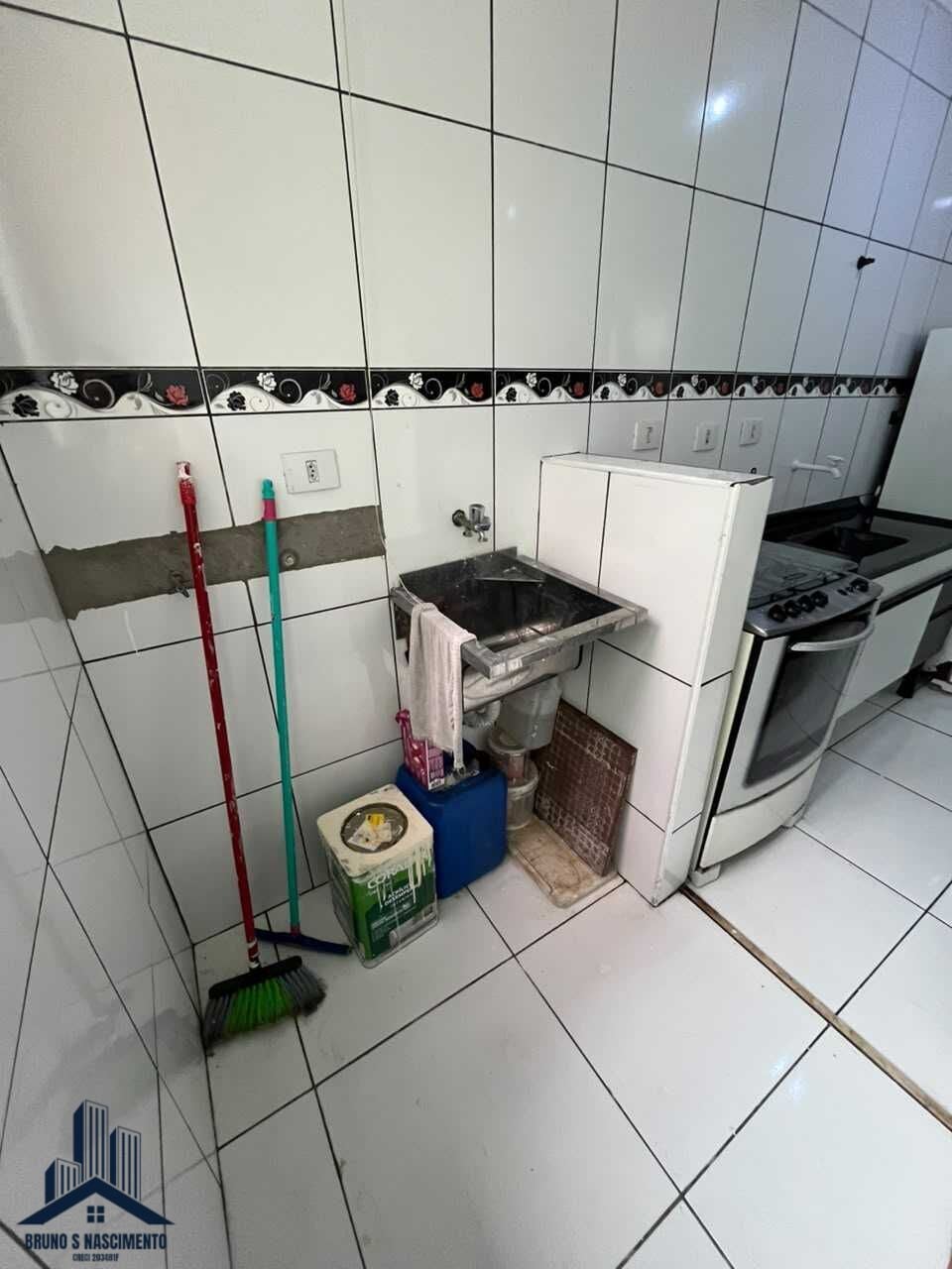 Apartamento à venda com 2 quartos, 1 banheiro, 1 vaga e 50m² no Parque Roseira, Carapicuíba (SP) — foto 9 de 24