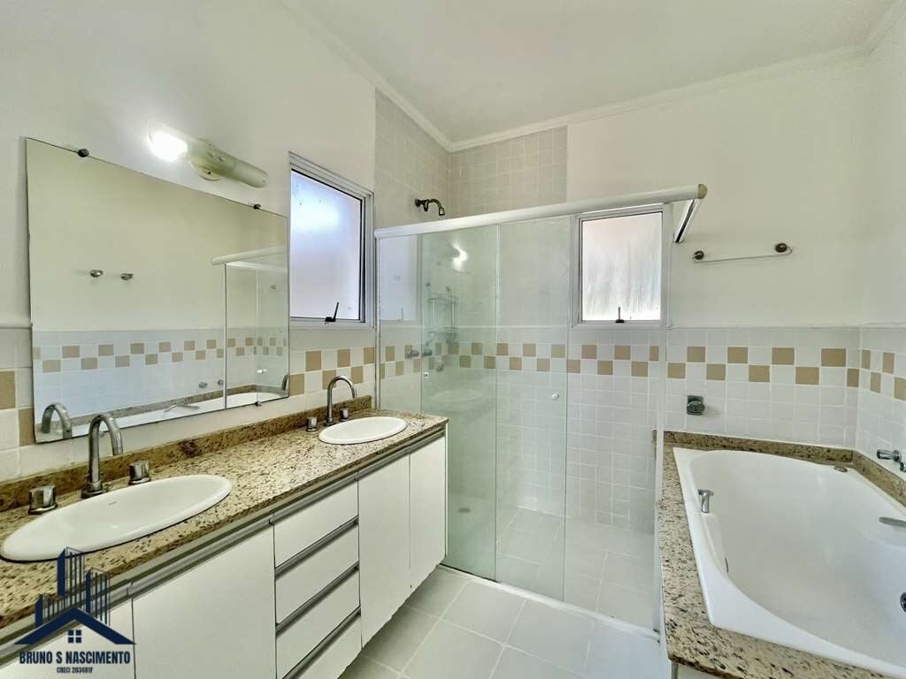 Casa à venda com 4 quartos, 4 suítes, 6 vagas e 311m² no Golf Gardens, Carapicuíba (SP) — foto 27 de 30
