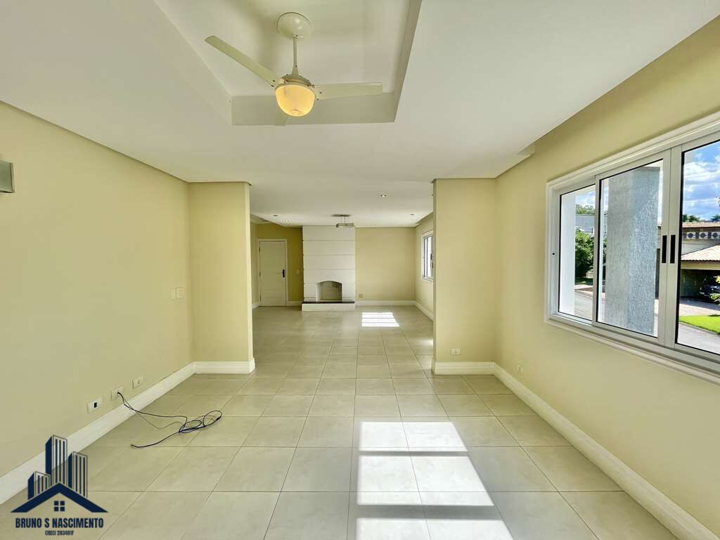 Casa para alugar com 4 quartos, 4 suítes, 6 vagas e 311m² no Golf Gardens, Carapicuíba (SP) — foto 19 de 30
