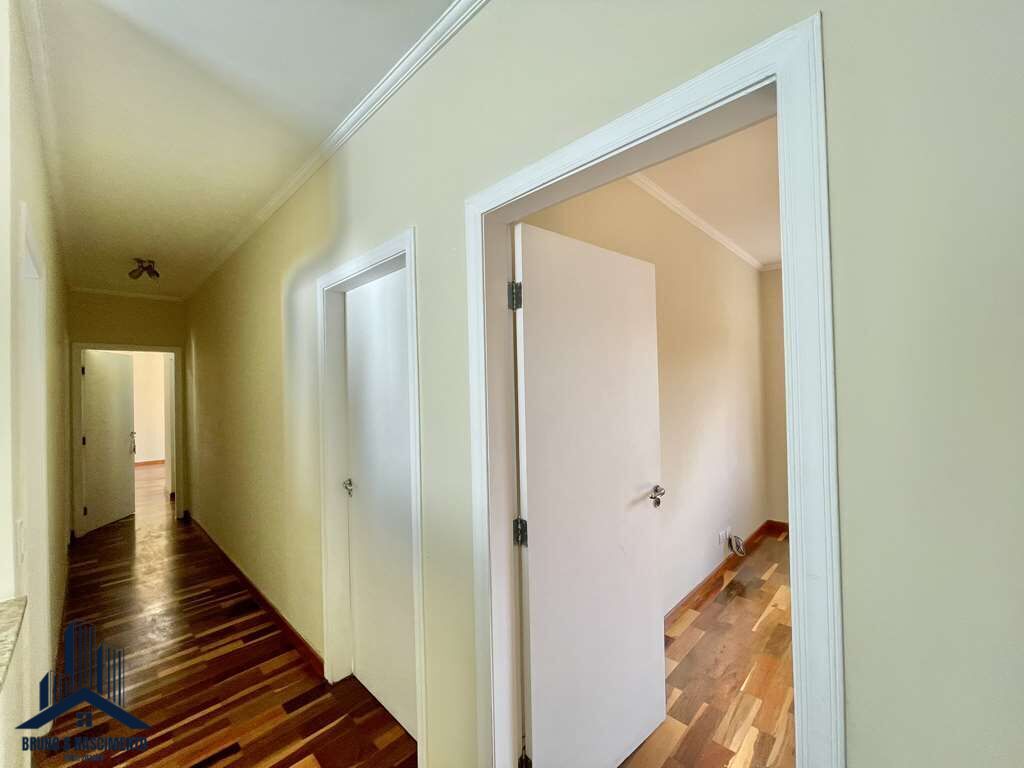 Casa para alugar com 4 quartos, 4 suítes, 6 vagas e 311m² no Golf Gardens, Carapicuíba (SP) — foto 22 de 30