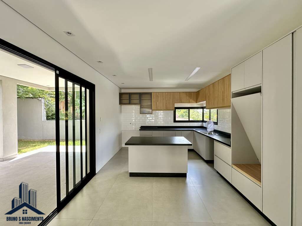 Casa para alugar com 3 quartos, 3 suítes, 4 vagas e 326m² no Chácara do Refúgio, Carapicuíba (SP) — foto 17 de 30