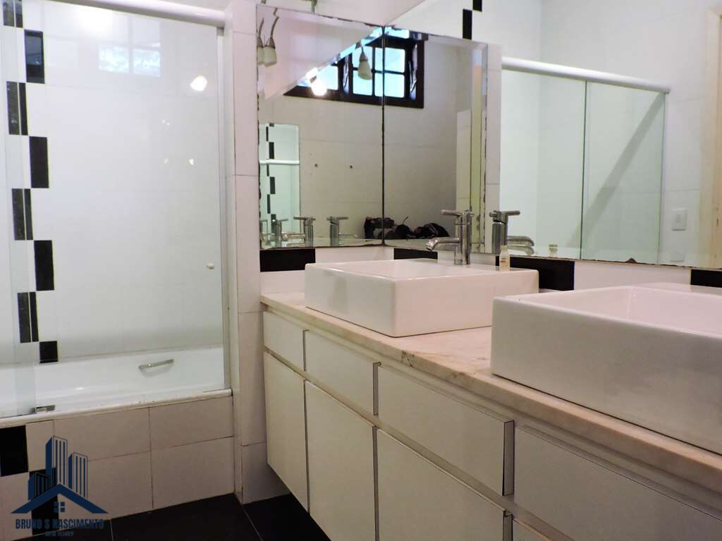 Casa à venda com 6 quartos, 6 suítes, 8 vagas e 550m² no Jardim Marilu, Carapicuíba (SP) — foto 26 de 30