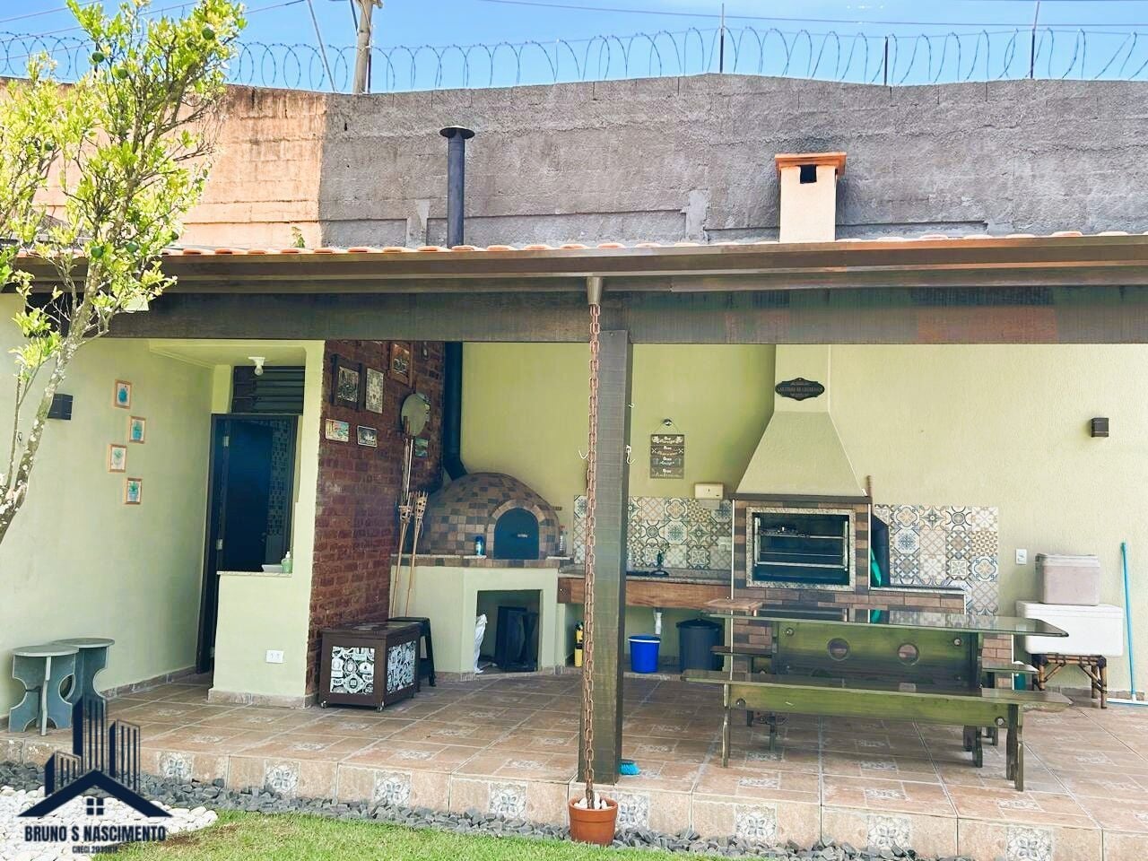 Casa para alugar com 3 quartos, 3 suítes, 6 vagas e 330m² no Parque Dom Henrique, Cotia (SP) — foto 4 de 30