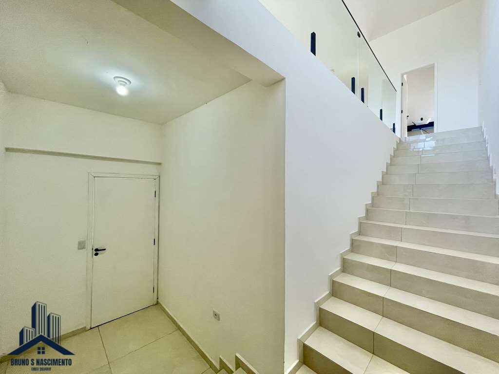 Casa à venda com 3 quartos, 3 suítes, 5 vagas e 230m² no Bairro Jardim Nossa Senhora das Graças, Cotia (SP) — foto 14 de 30