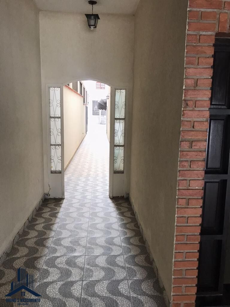 Casa à venda com 4 quartos, 1 suíte, 2 vagas e 205m² no Jardim Leonor, Cotia (SP) — foto 25 de 30
