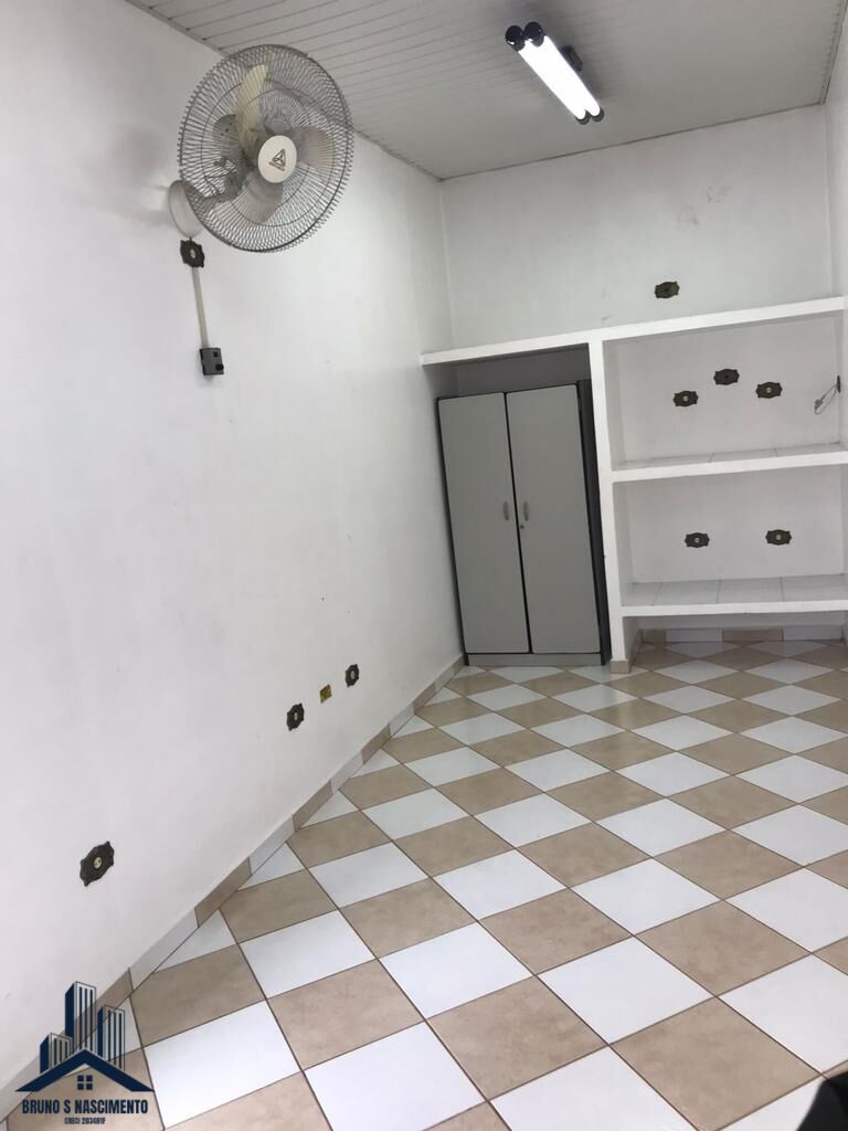 Casa à venda com 4 quartos, 1 suíte, 2 vagas e 205m² no Jardim Leonor, Cotia (SP) — foto 28 de 30