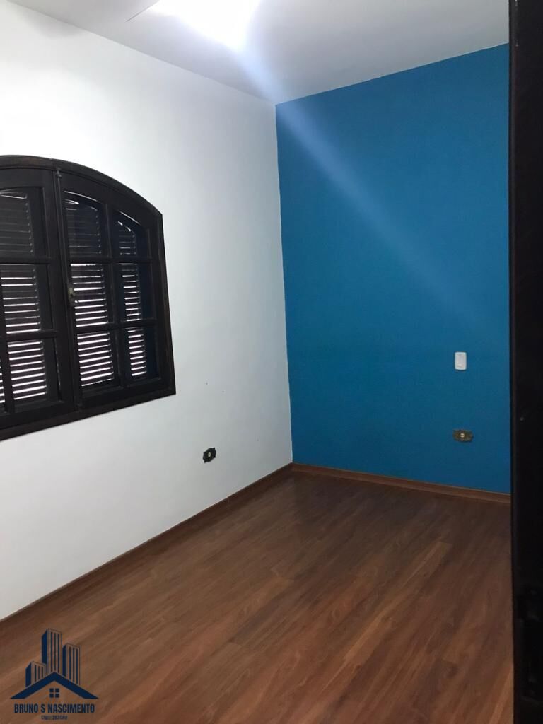 Casa à venda com 4 quartos, 1 suíte, 2 vagas e 205m² no Jardim Leonor, Cotia (SP) — foto 10 de 30