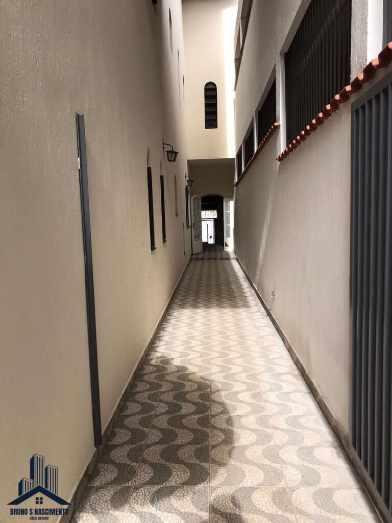 Casa à venda com 4 quartos, 1 suíte, 2 vagas e 205m² no Jardim Leonor, Cotia (SP) — foto 6 de 30
