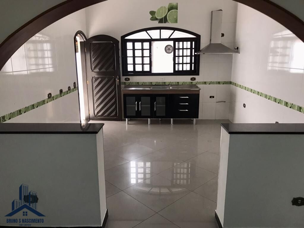 Casa à venda com 4 quartos, 1 suíte, 2 vagas e 205m² no Jardim Leonor, Cotia (SP) — foto 4 de 30