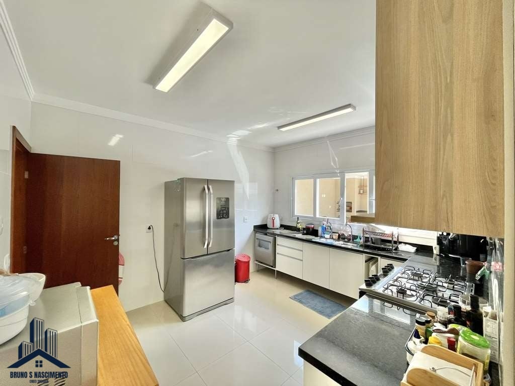 Casa à venda com 4 quartos, 4 suítes, 6 vagas e 358m² no São Paulo II, Cotia (SP) — foto 18 de 30