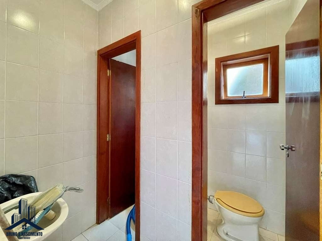 Casa à venda com 4 quartos, 2 suítes, 8 vagas e 356m² no Terras do Madeira, Carapicuíba (SP) — foto 28 de 30