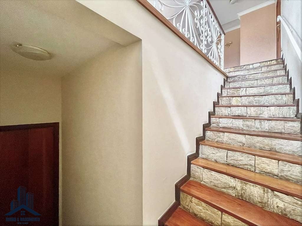 Casa à venda com 4 quartos, 2 suítes, 8 vagas e 356m² no Terras do Madeira, Carapicuíba (SP) — foto 12 de 30