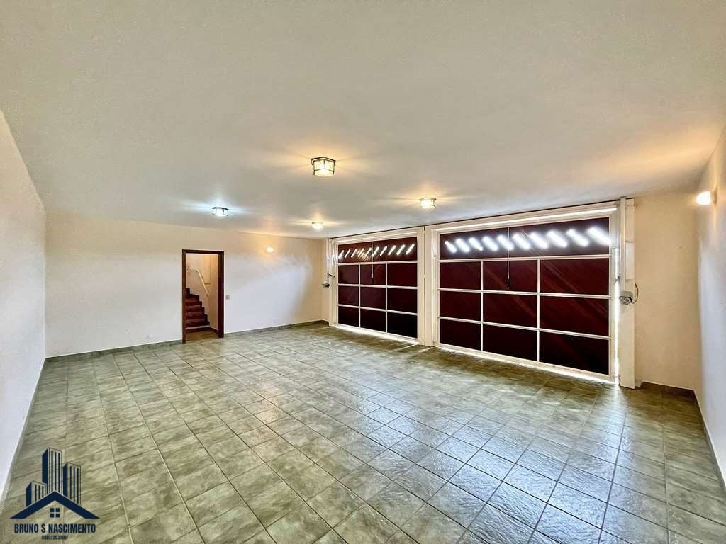 Casa à venda com 4 quartos, 2 suítes, 8 vagas e 356m² no Terras do Madeira, Carapicuíba (SP) — foto 11 de 30