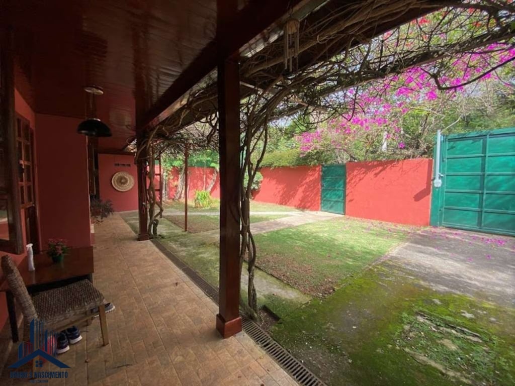 Casa à venda com 3 quartos, 2 suítes, 6 vagas e 285m² no Chácara Vale do Rio Cotia, Carapicuíba (SP) — foto 4 de 30