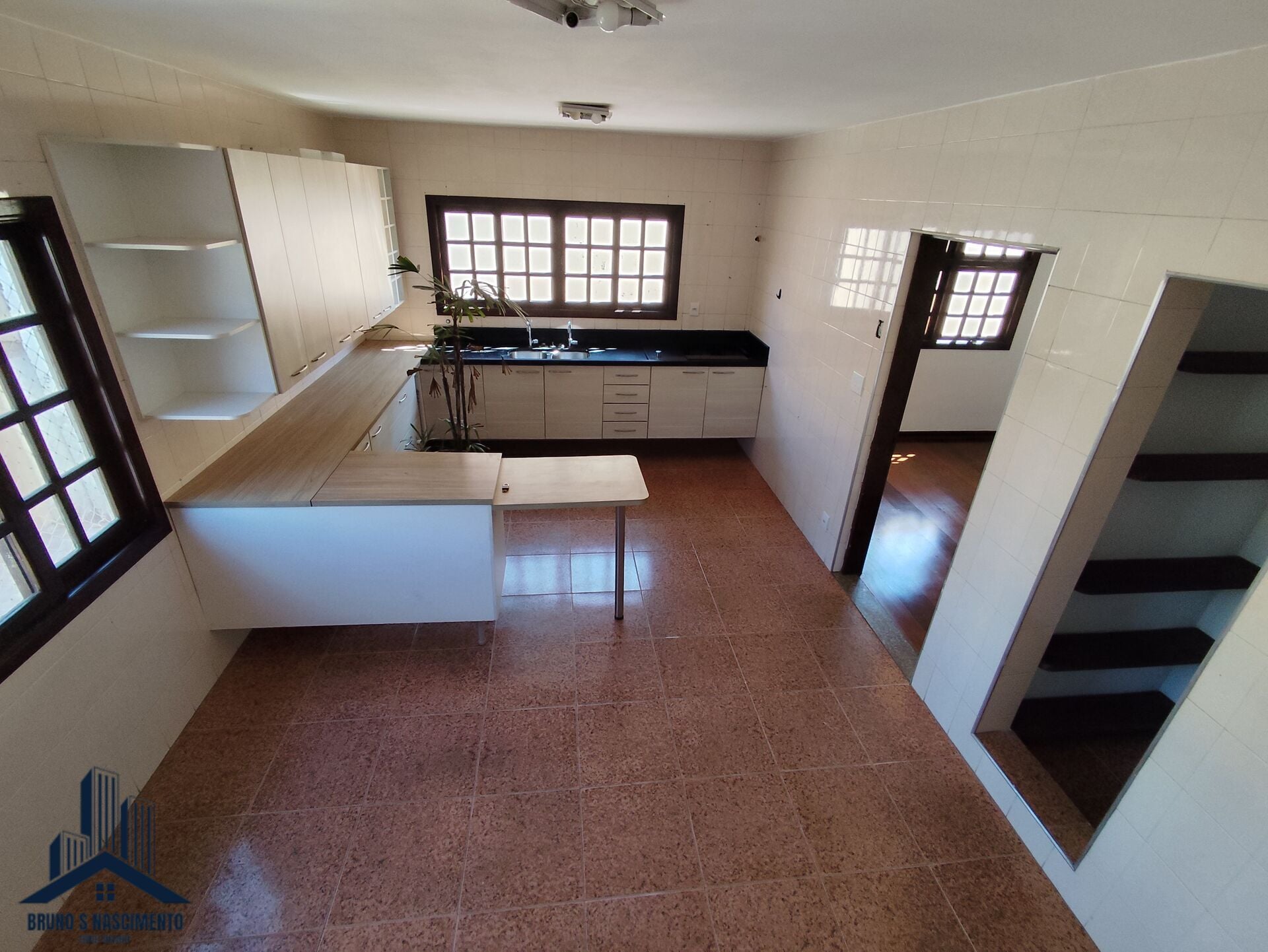 Casa à venda com 3 quartos, 1 suíte, 6 vagas e 235m² no Jardim Nomura, Cotia (SP) — foto 11 de 30