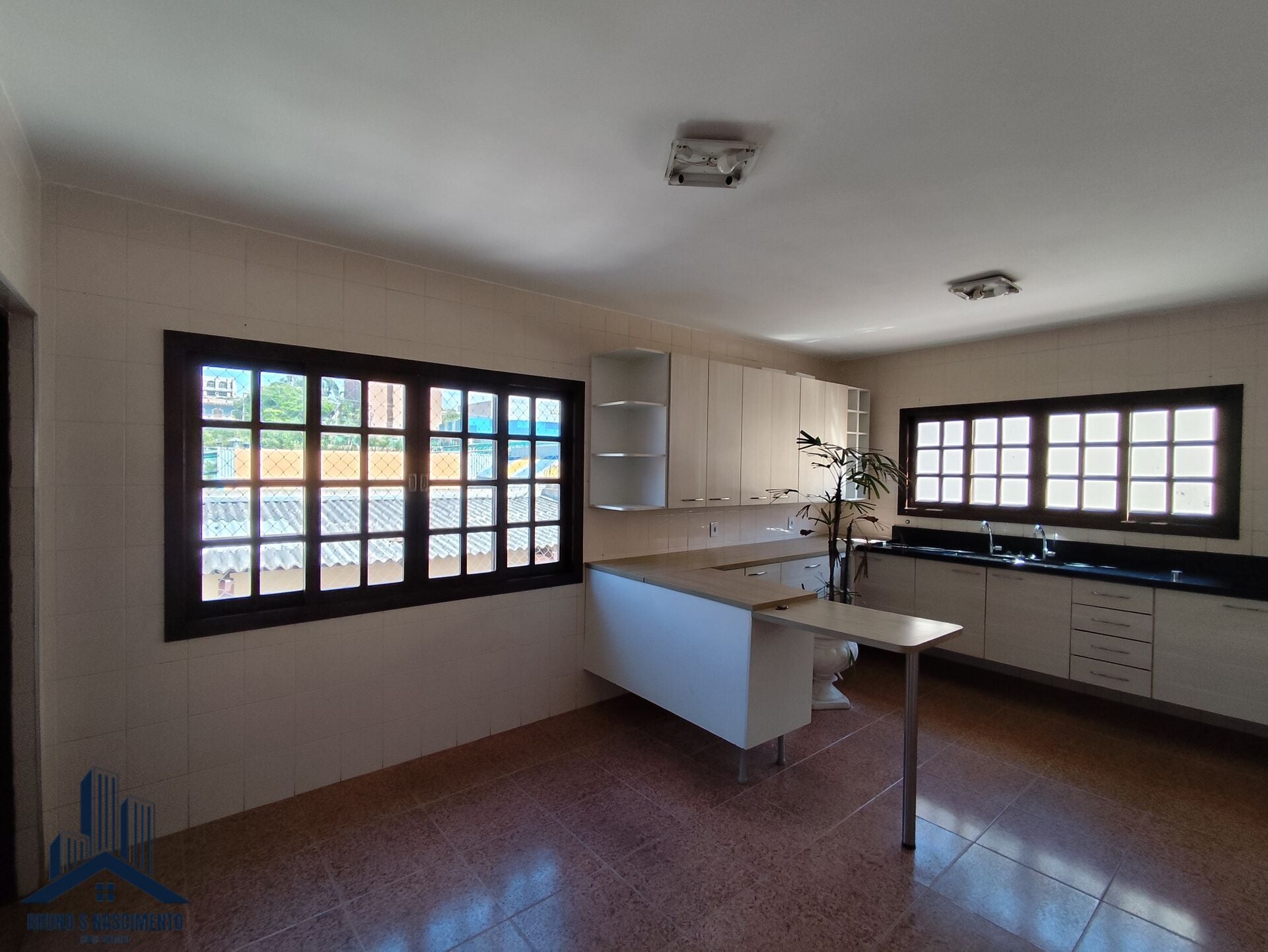 Casa à venda com 3 quartos, 1 suíte, 6 vagas e 235m² no Jardim Nomura, Cotia (SP) — foto 13 de 30