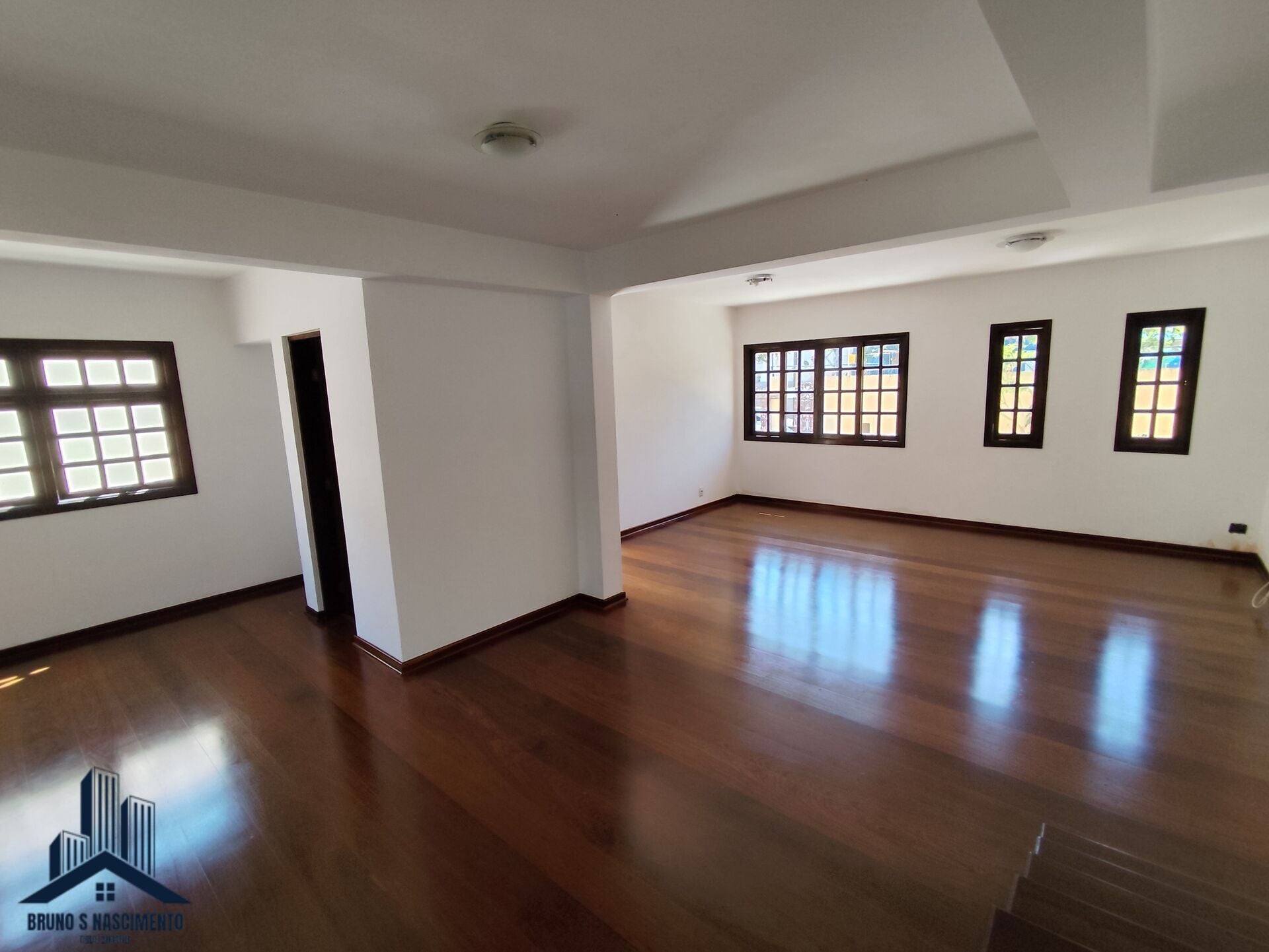Casa à venda com 3 quartos, 1 suíte, 6 vagas e 235m² no Jardim Nomura, Cotia (SP) — foto 4 de 30