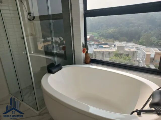 Casa à venda com 3 quartos, 1 suíte, 4 vagas e 238m² no Vila de São Fernando, Cotia (SP) — foto 11 de 12