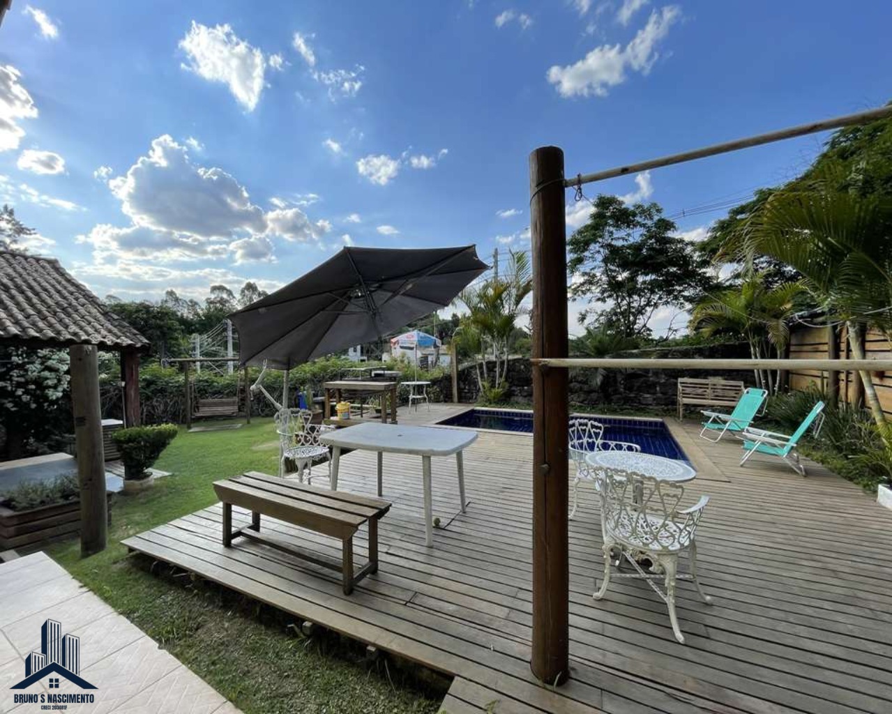 Casa à venda com 4 quartos, 1 suíte, 10 vagas e 220m² no FAZENDINHA, Carapicuíba (SP) — foto 24 de 30