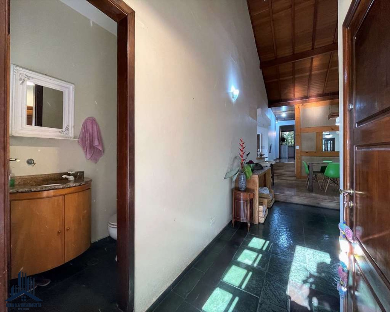 Casa à venda com 4 quartos, 1 suíte, 10 vagas e 220m² no FAZENDINHA, Carapicuíba (SP) — foto 7 de 30