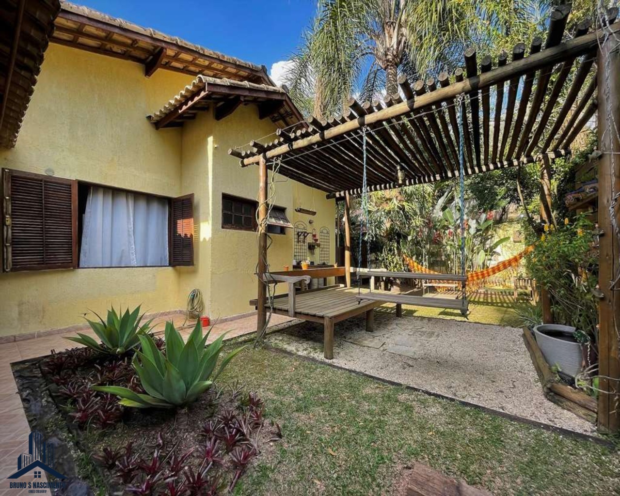 Casa à venda com 4 quartos, 1 suíte, 10 vagas e 220m² no FAZENDINHA, Carapicuíba (SP) — foto 17 de 30