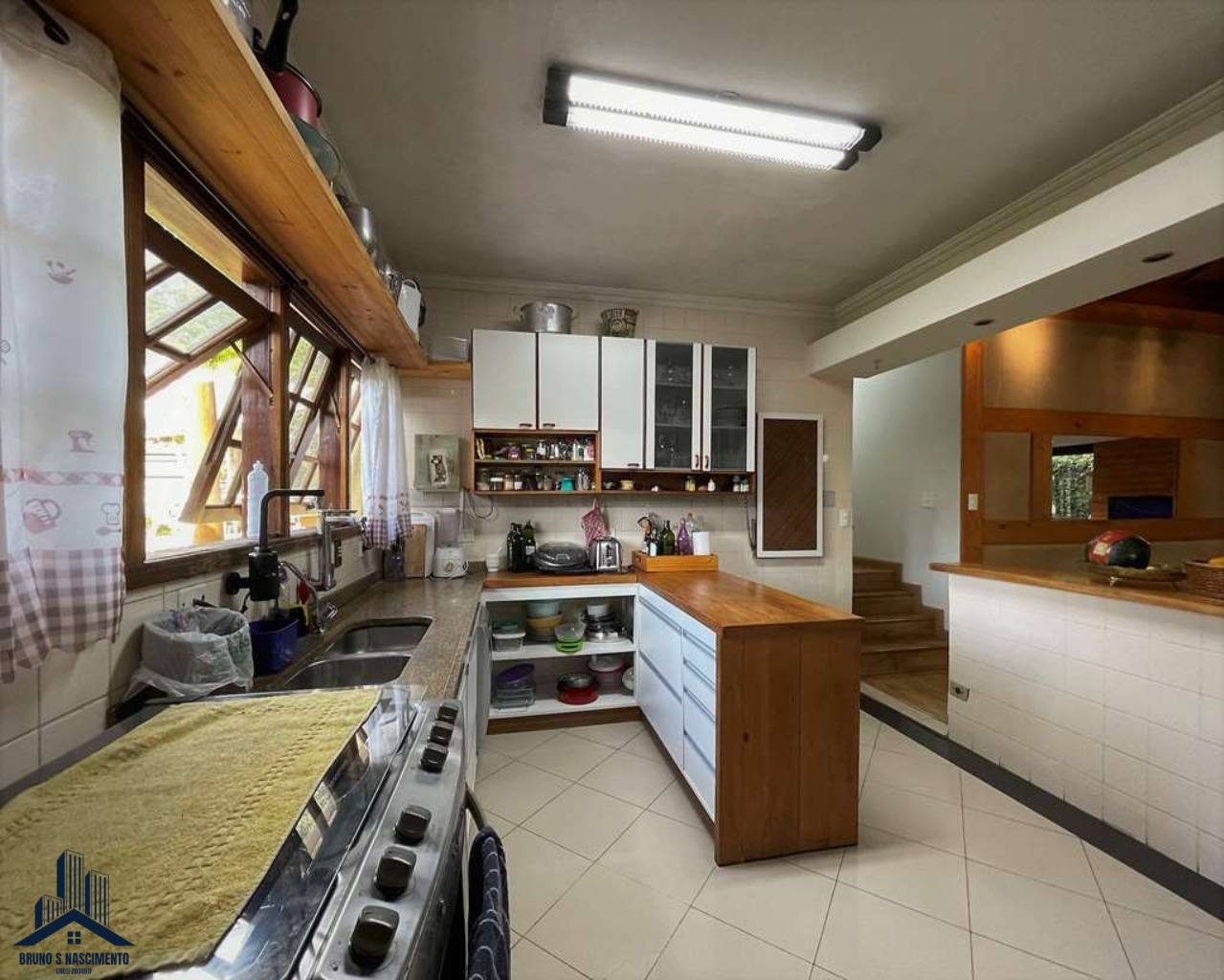 Casa à venda com 4 quartos, 1 suíte, 10 vagas e 220m² no FAZENDINHA, Carapicuíba (SP) — foto 19 de 30