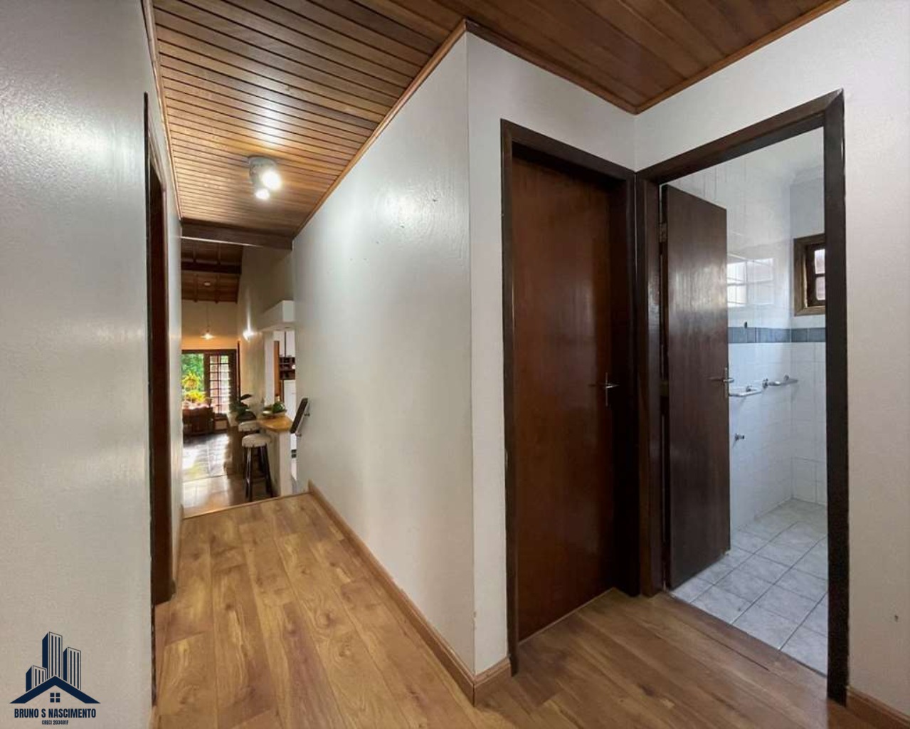 Casa à venda com 4 quartos, 1 suíte, 10 vagas e 220m² no FAZENDINHA, Carapicuíba (SP) — foto 29 de 30