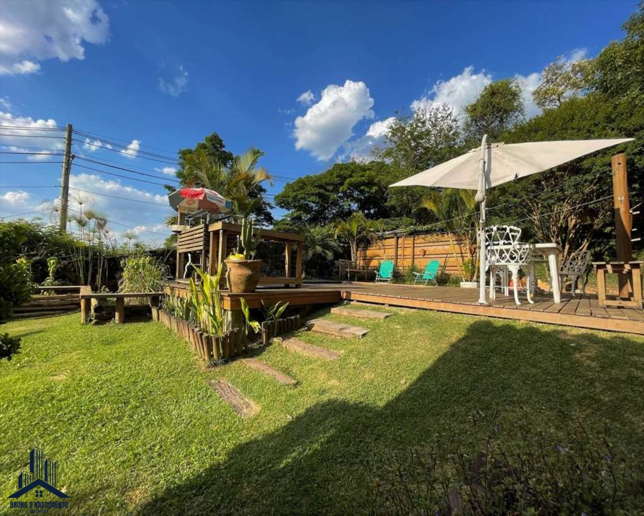 Casa à venda com 4 quartos, 1 suíte, 10 vagas e 220m² no FAZENDINHA, Carapicuíba (SP) — foto 23 de 30
