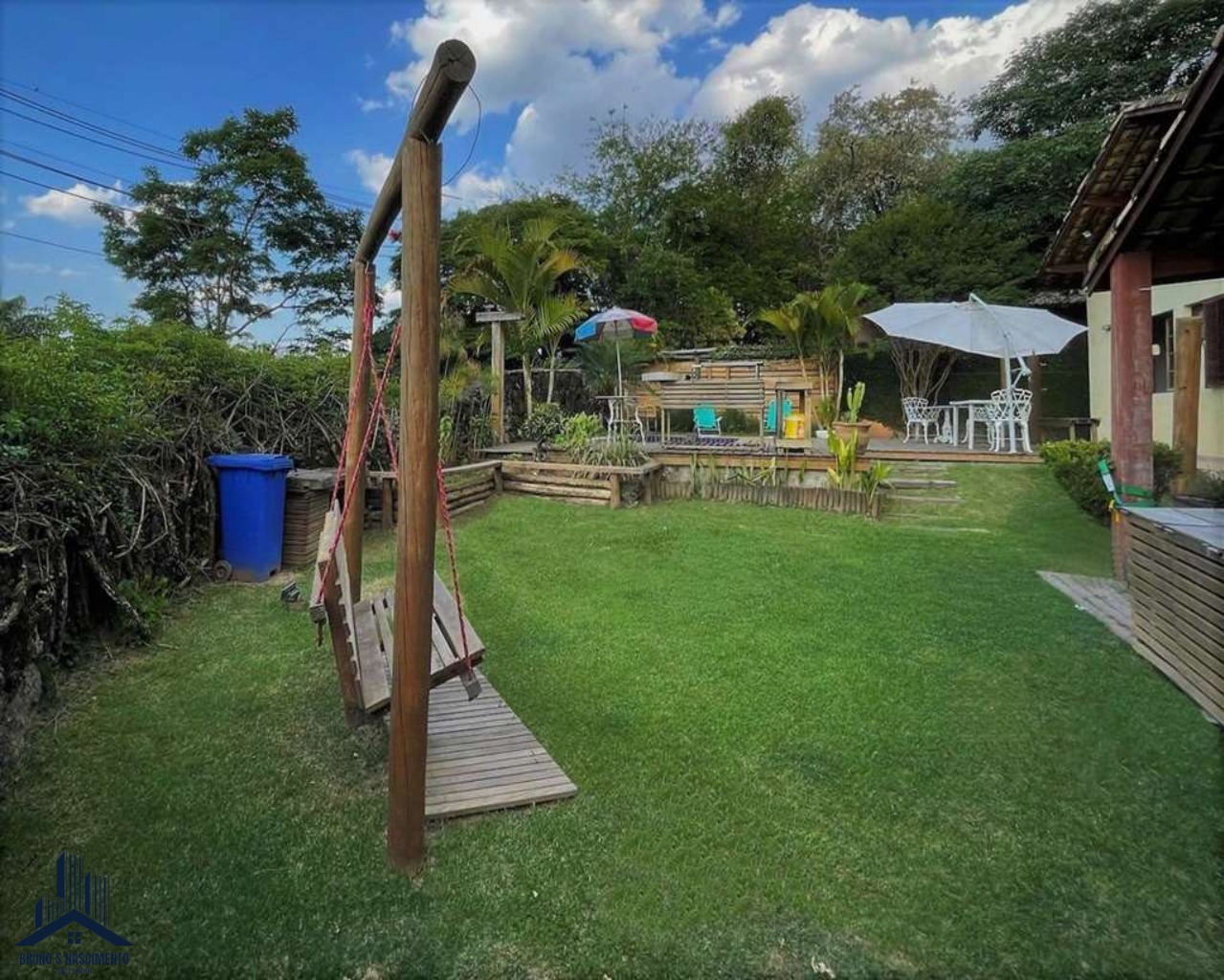 Casa à venda com 4 quartos, 1 suíte, 10 vagas e 220m² no FAZENDINHA, Carapicuíba (SP) — foto 22 de 30