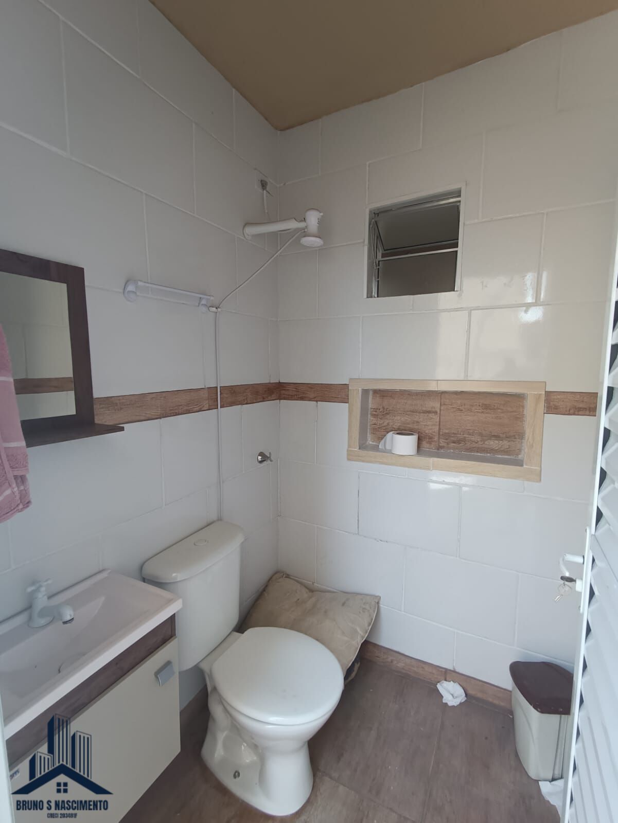 Casa à venda com 5 quartos, 1 suíte, 2 vagas e 272m² no Granja Carolina, Cotia (SP) — foto 29 de 30