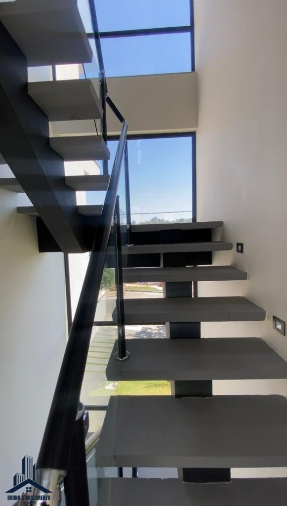 Casa à venda com 3 quartos, 3 suítes, 6 vagas e 257m² no Residencial dos Lagos, Cotia (SP) — foto 18 de 30