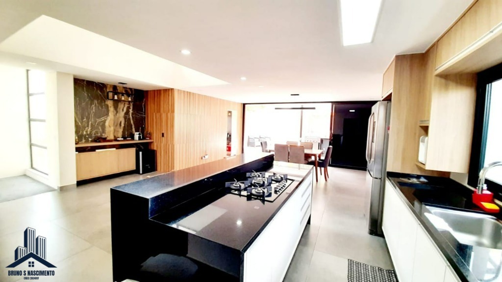 Casa à venda com 3 quartos, 3 suítes, 6 vagas e 257m² no Residencial dos Lagos, Cotia (SP) — foto 11 de 30