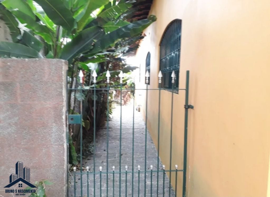 Casa à venda com 4 quartos, 2 suítes, 8 vagas e 421m² no Vila Santo Antônio, Cotia (SP) — foto 16 de 17