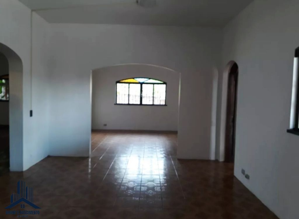 Casa à venda com 4 quartos, 2 suítes, 8 vagas e 421m² no Vila Santo Antônio, Cotia (SP) — foto 9 de 17