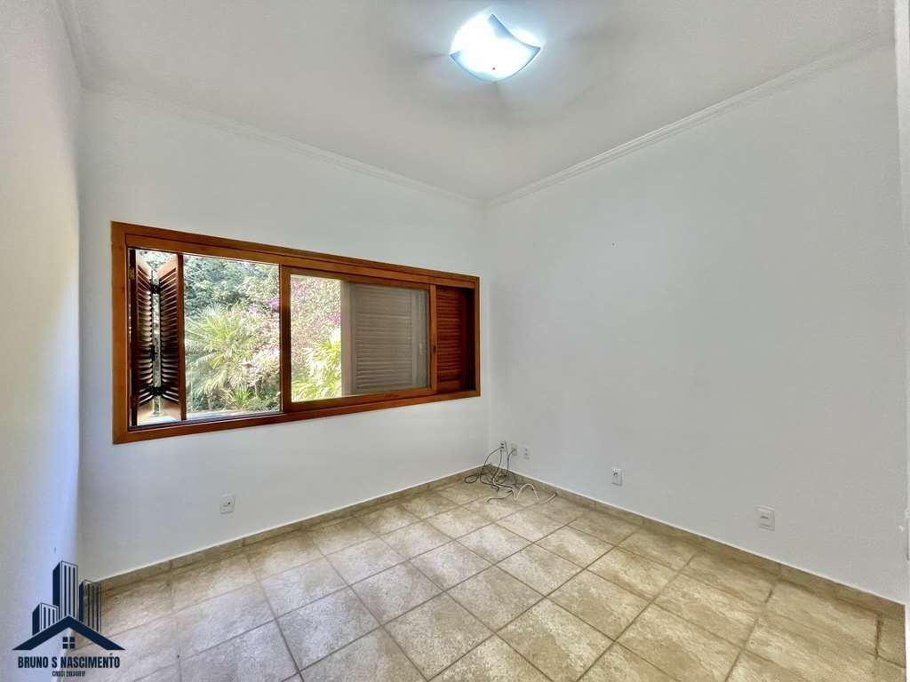 Casa à venda com 5 quartos, 2 suítes, 6 vagas e 311m² no Aldeia da Fazendinha, Carapicuíba (SP) — foto 20 de 30